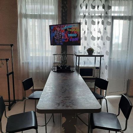 Прекрасная Комфортная Квартира В Центре Киева Рядом С Жд Вокзалом Метро Вокзальная И Университет Esterno foto